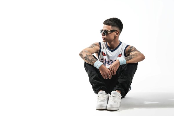 Découvrez plus de 900 fragrances uniques avec nos échantillons de parfum